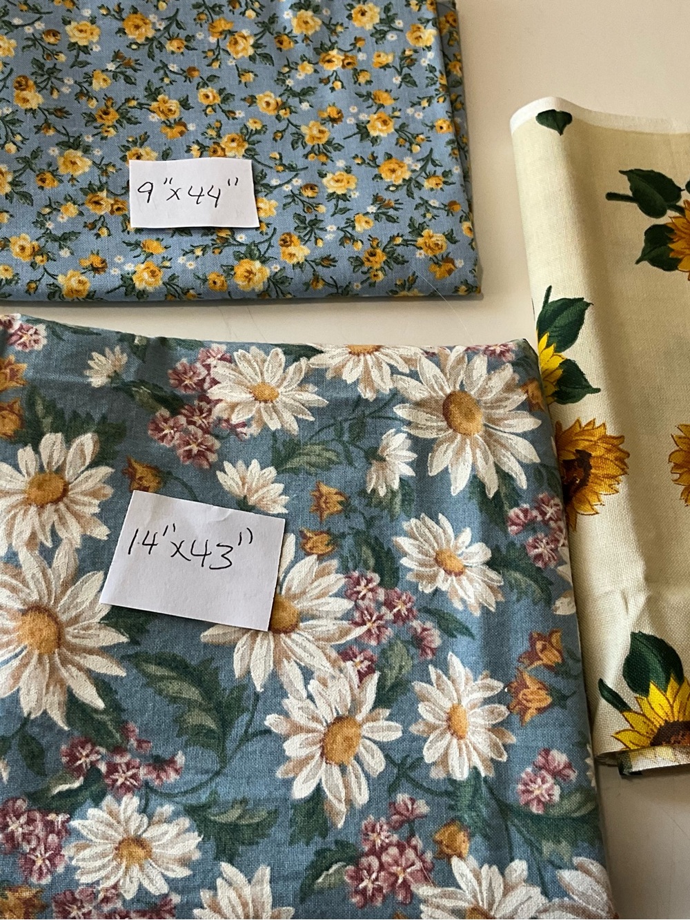 Quilting Sewing Crafts Fabric Floral Daisies Orange Yellow Blue Cotton - Picture 5 of 6